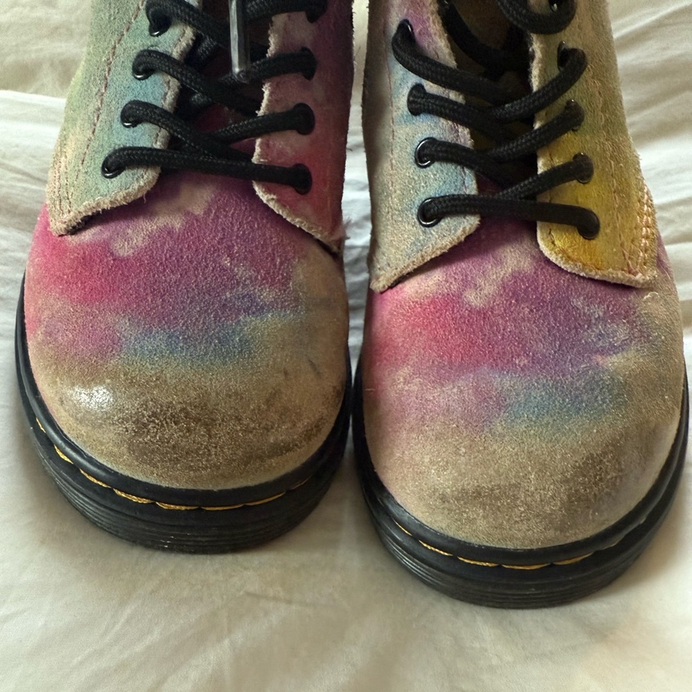 Doc Marten Airwair Size 9 kids - Picture 4 of 5
